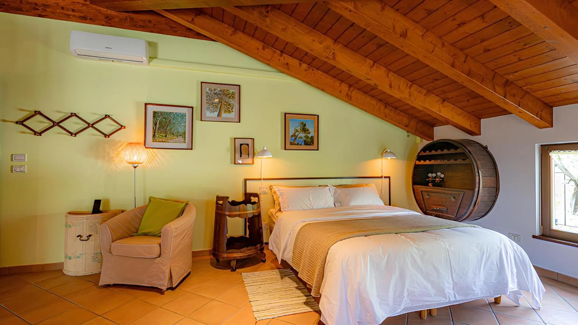Villa Il Laghello Wood House Framura