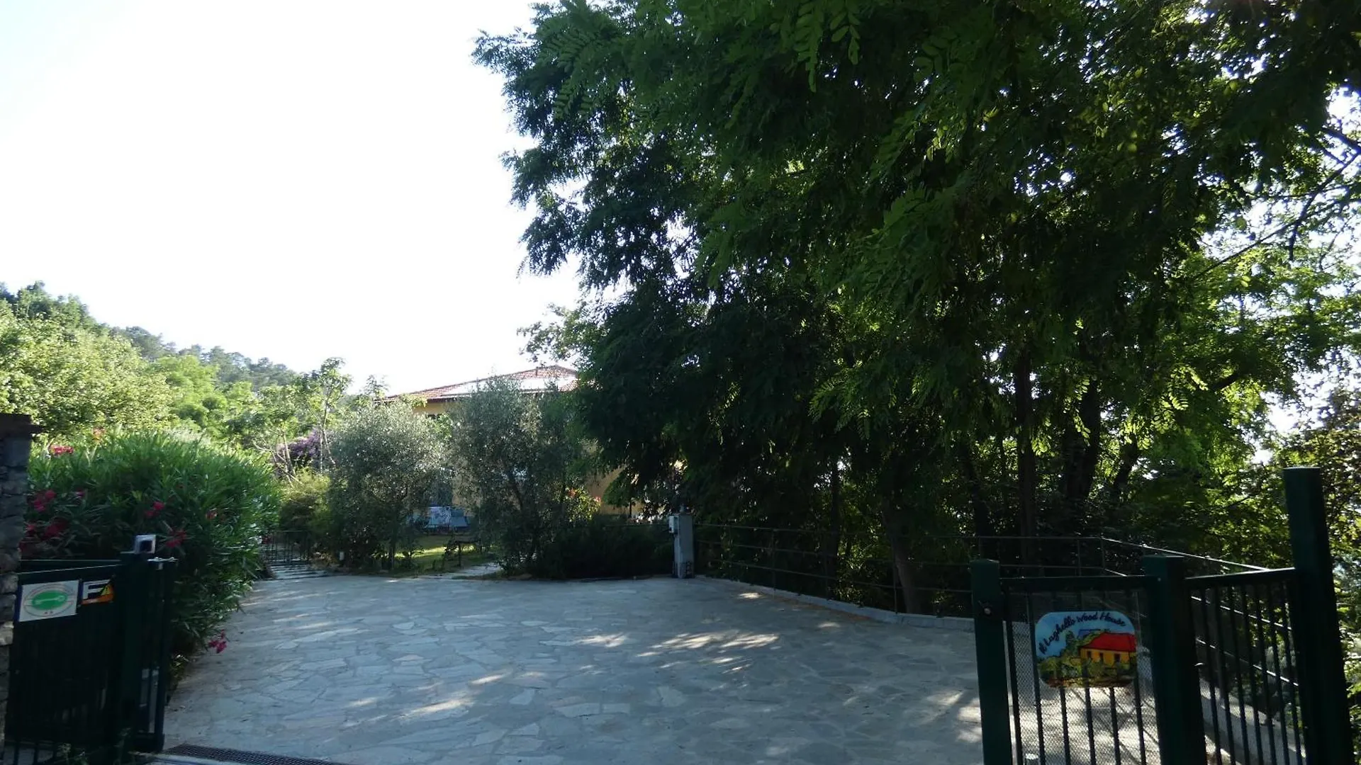 Villa Il Laghello Wood House Framura